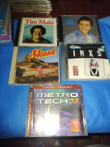 CDs diversos, originais, bom estado. E outros!