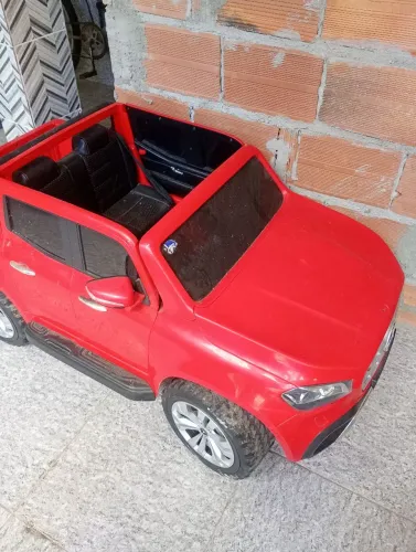 Carrinho eletrônico vermelho 4×4