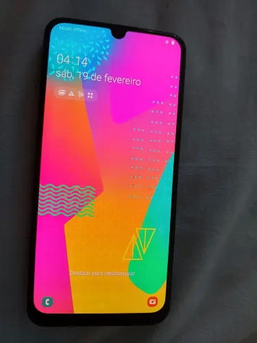 Vendo celular Galaxi M30 excelente estado sem arranhões, com carregador e fone ouvido