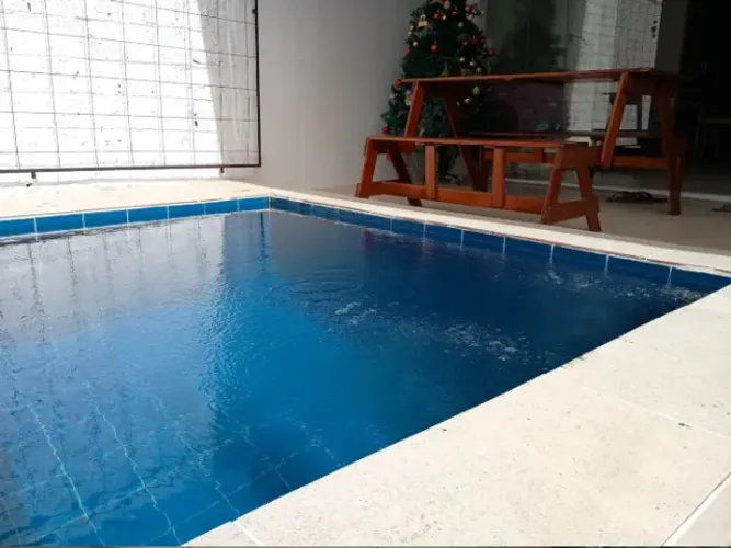 Casa 2/4 com PISCINA e ÁREA GOURMET