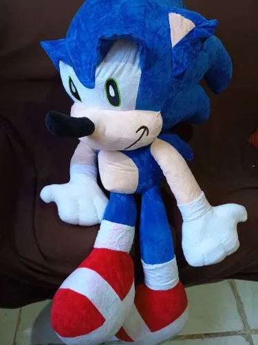Pelúcia Sonic 1.30 de altura.