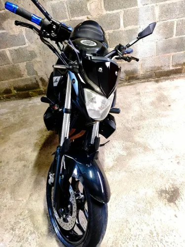 Moto MT 03 -2017