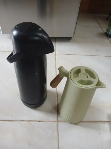 Garrafa termica 10reais CADA