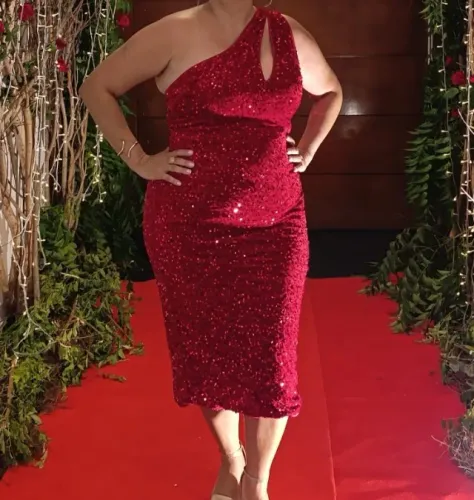 Vestido vermelho de lantejoula