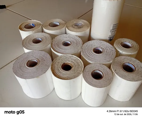Vendo etiquetas , adesivos , rótulos pra impressora térmica