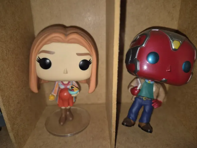 Funko Pop Wandavision Wanda+ Visão década de 70 sem caixa