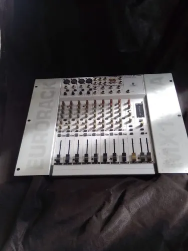 Mesa Behringer MX1604A - Mesa de Som Pro Original