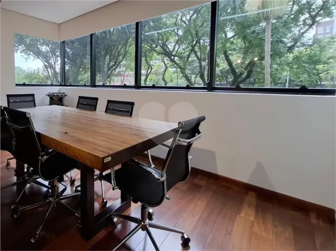 ESCRITÓRIO 180 m² Mobiliado com 4 salas, 4 banheiros e 4 vagas.  em Bela Vista - São Paulo