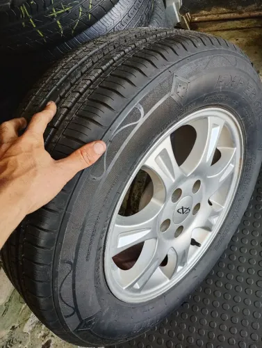 Roda completa perfil 235 60 16