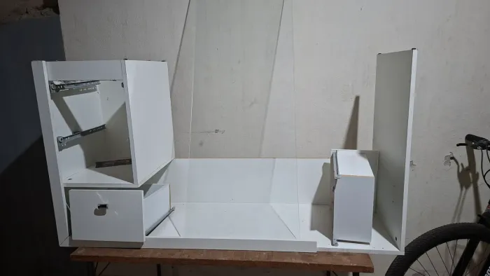 MESA DE ESCRITÓRIO COM VIDRO