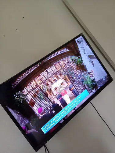 TV 32 Polegadas - Não é Smart 