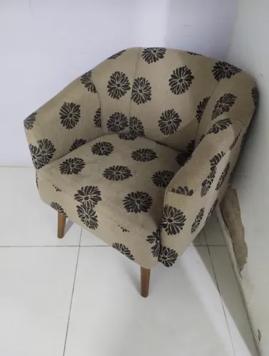 2 Poltrona em tecido