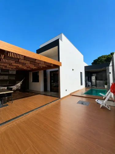 Aluga se casa em Cabo Frio para temporada