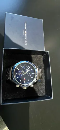 Relógio Tommy Hifilger aço pulseira grumet