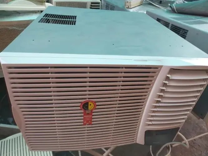 Ar Condicionado Springer 21000 BTUs Janela Mecânico - 220v