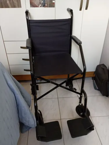 Cadeira de rodas Nova