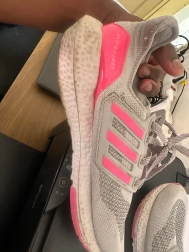 TÊNIS DE CORRIDA ADIDAS ultraboost réplica rosa N39