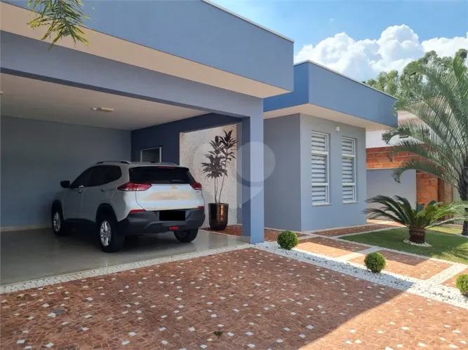 Casa à venda com 3 suítes no condomínio Athenas, Paulínia - SP