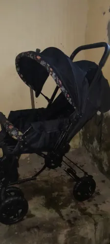 VENDE-SE CARRINHO DE BEBÊ