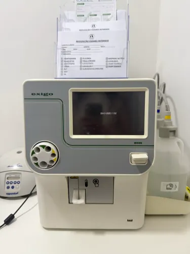 Aparelho hematológico veterinário Exigo h400