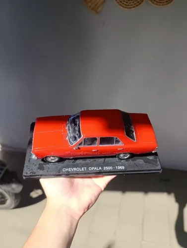Miniatura Opala 1:24 (item/coleção)