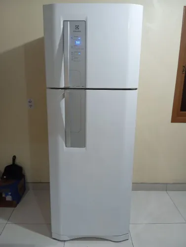 GELADEIRA ELETROLUX 459 L FROST FREE 