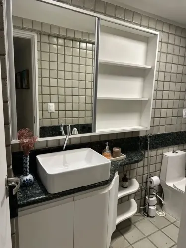 Imóvel para aluguel possui 212 metros quadrados com 4 quartos em Boa Viagem - Recife - PE