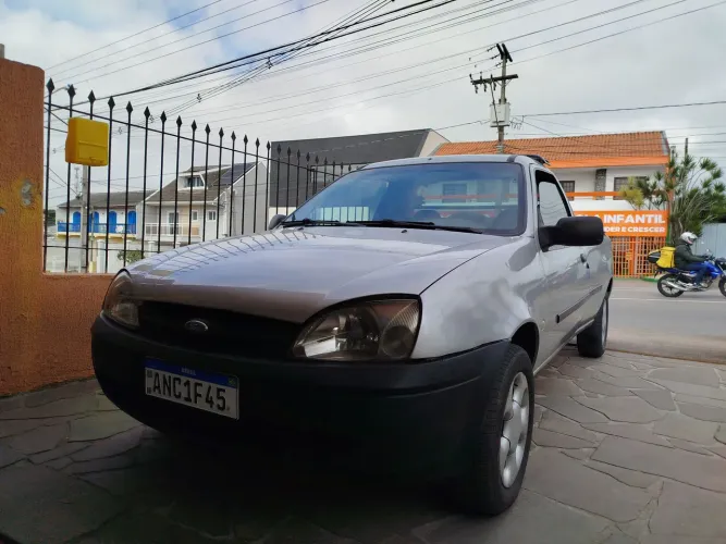 Ford Courier 1.6 L/ 1.6 Flex 2005
