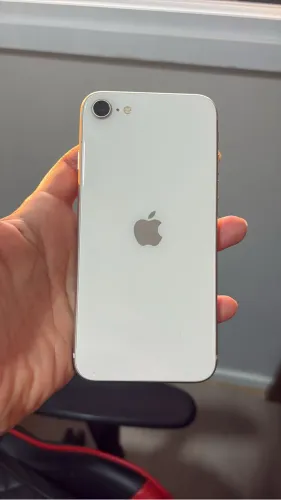 IPhone SE 3a geração 95% bateria