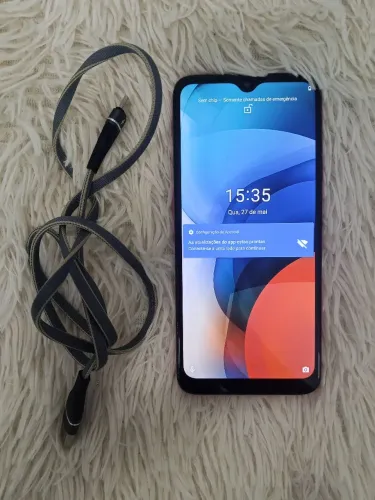 Celular moto E7 em perfeito estado 