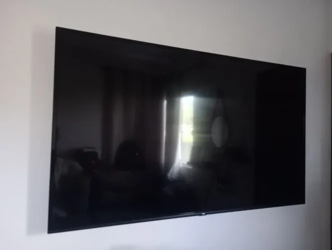 Tv 65' TCL Com Defeito 