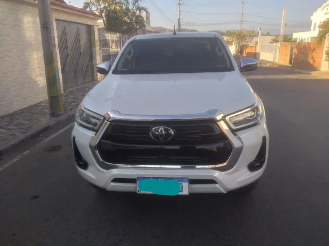 Toyota Hilux CD SRX 4X4 2.8 TDI 16V Diesel Aut. 2023