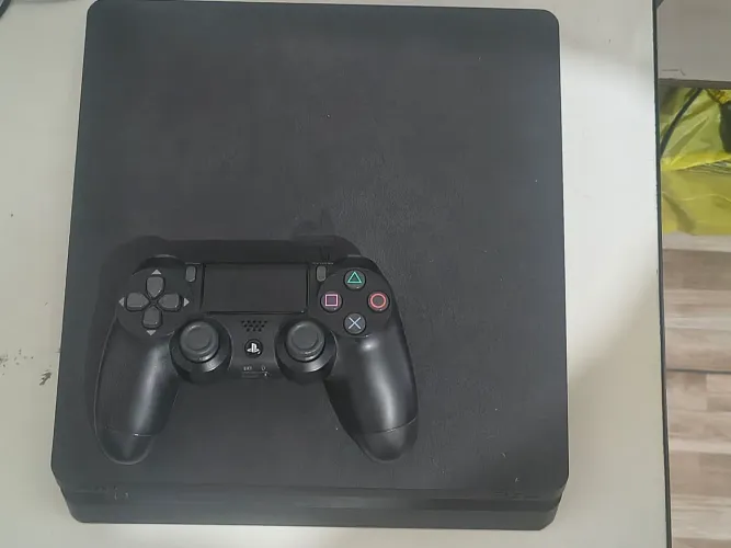 ps4 slim com 1 controle (jogos a parte, falar no chat)