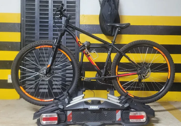Suporte Thule 3 Bikes Engate - VeloCompact Original | Conservado