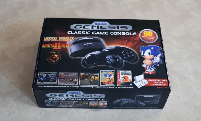 Sega Genesis Classic com 2 Controles sem fio e 80 jogos na memoria