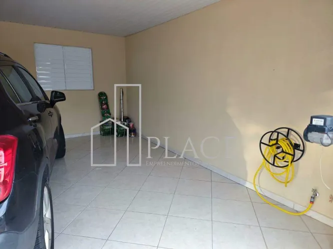 Casa para Alugar em Marília/SP (Jardim Acapulco) com 2 Quartos e Churrasqueira