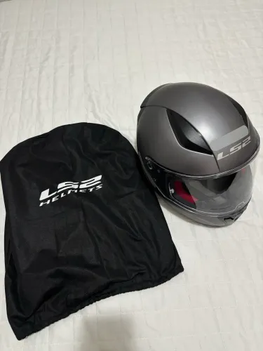 Cacacete LS2 FF353