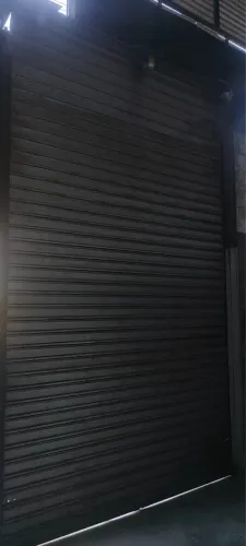 Porta de enrolar para loja 2,40x4