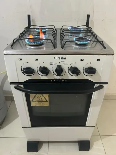 Fogão novinho braslar entrego