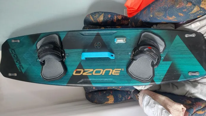 Prancha de kitesurf Ozone code 135cm