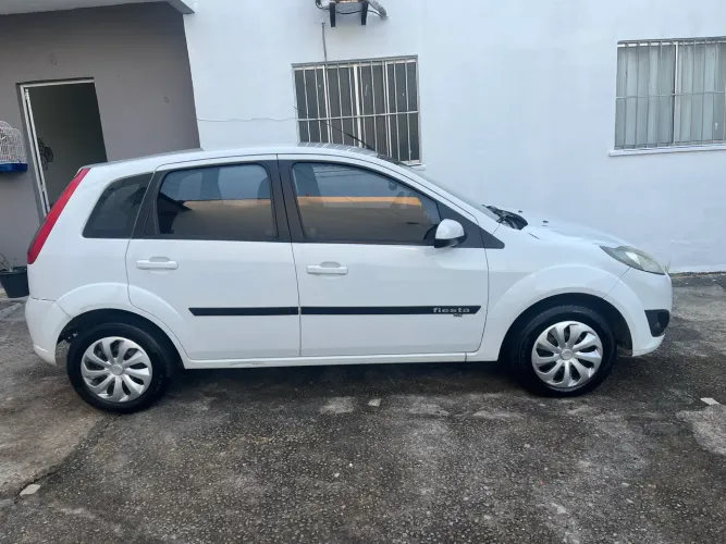 Ford Fiesta S 1.0 8V Flex 5P 2014