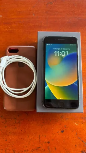 iPhone 8 64GB Preto