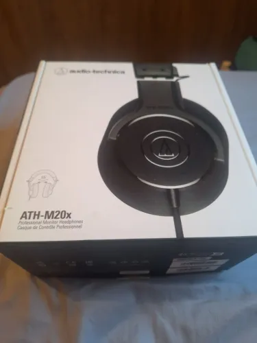 Fone de Ouvido Profissional Audio-Technica ATH-M20x