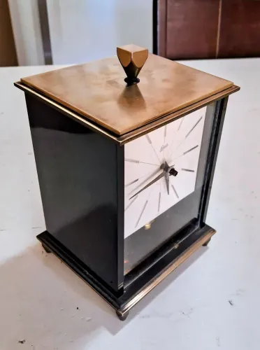Relógio antigo de mesa Schatz 400 dias