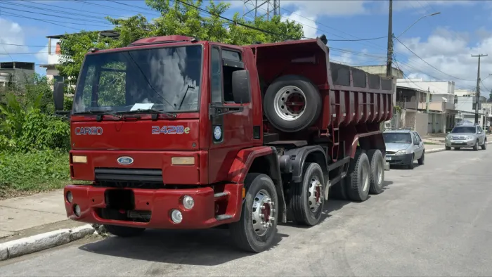 Ford cargo 2011