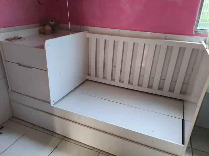 Beiço muito funcional americano bicama de gaveteiro 100% MDF branco. (Não pagamento Olx)