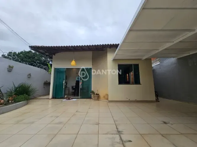 CASA COM QUINTAL E LOTE 300M, NO MONTE ALEGRE PROXIMO AO BATALHAO PM