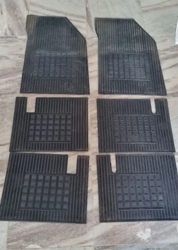 Antigos Tapetes de Borracha Automotivos para Monza Borcol
