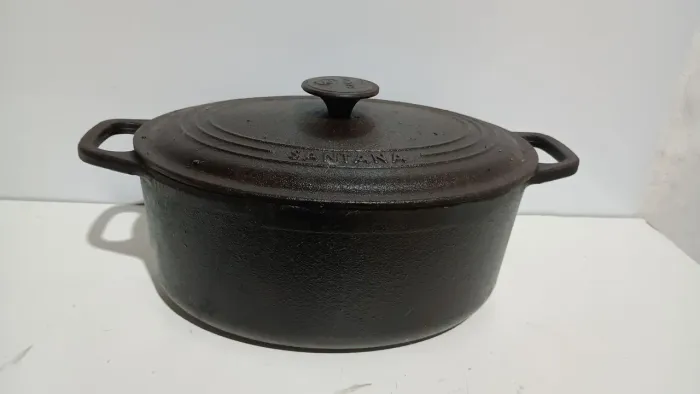 Caçarola Oval de Ferro Fundido da marca Santana 4 litros - 35 x16 cm