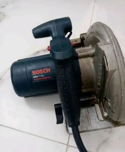 Serra Circular Bosch GKS 7 1/4